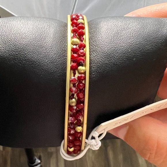 🌿4/$35🌿 NWT SOLE SOCIETY Gold Red Beaded Boho Bangle - Picture 4 of 8